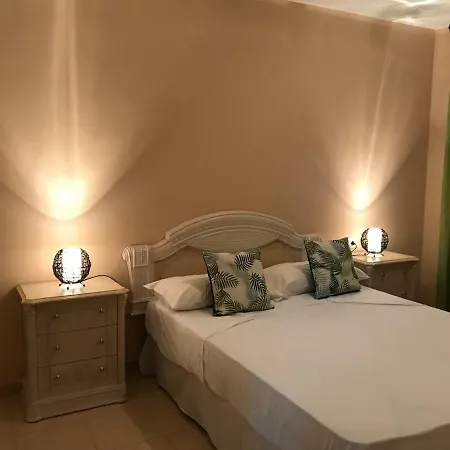 Apartamento Costa Gigantes * プエルト・デ・サンティアゴ